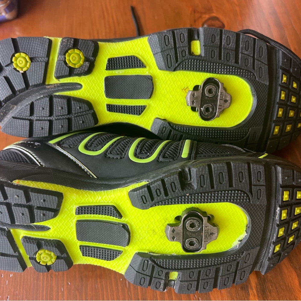 Womens soon bike shoes